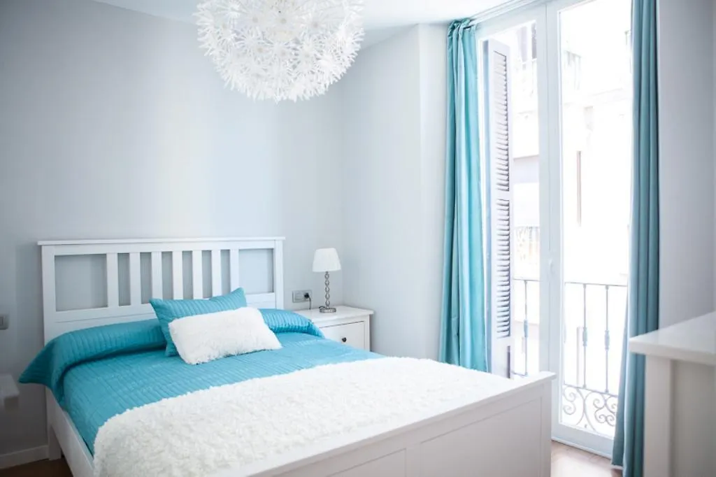 Livemalaga Thyssen Daire 0*,  İspanya